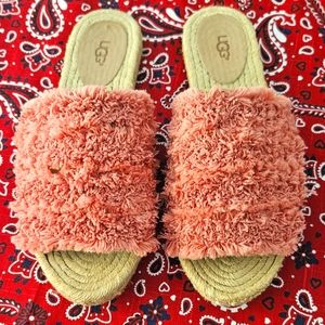 UGGs Edith slide _ 8.5 - new no box or tags